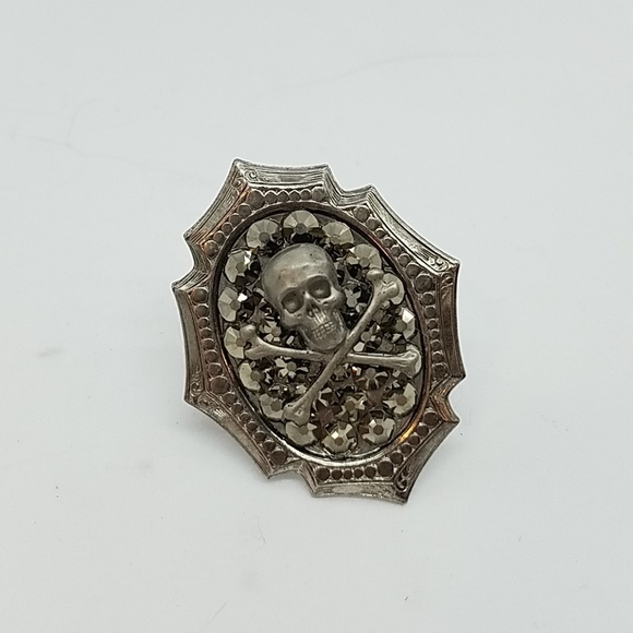 GASOLINE GLAMOUR Jewelry - Rhinestone skull bones mini ring sample β π GASOLINE GLAMOUR Jewelry - Rhinestone skull bones mini ring sample β π